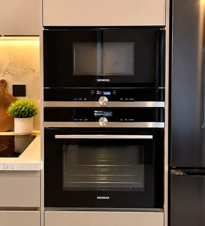 Built-in Siemens electric Oven and Microwave Combo - Stainless Steel