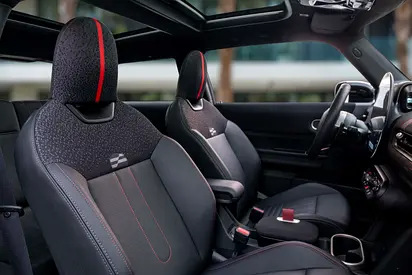 صورة مصغرة 11 لـ 2025 MINI COOPER