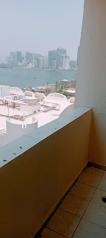 🏡 للإيجار – شقة عائلية مميزة في المجاز 2 ✨ تفاصيل الشقة: • غرفتان وصالة واسعة • بلكونة كبيرة • مساحة ممتازة • خزائن حائط • جميع الخدمات متوفرة 💰 ا