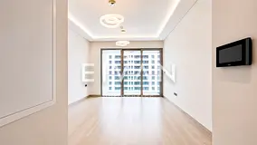 High Floor Studio | Lake View | Smart Home System