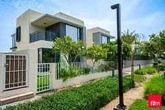 Lowest Price | Single Row | Direct On Park | Maids