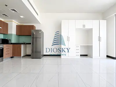 Spacious | Near to Circle Mall | Chiller Free
