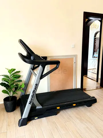NordicTrack Treadmill - Excellent Condition | مشاية NordicTrack حالة ممتازة
