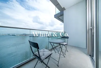 Corner Unit | Sea View | Chic Interior