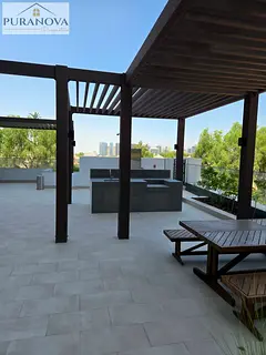 Modern Studio | Mult Chqs | Balcony