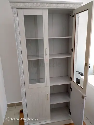 White Wooden Cabinet with Glass Door and Shelves - Good Condition