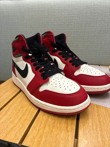 Air Jordan’s lost and found 2022 excellent condition size 37.5