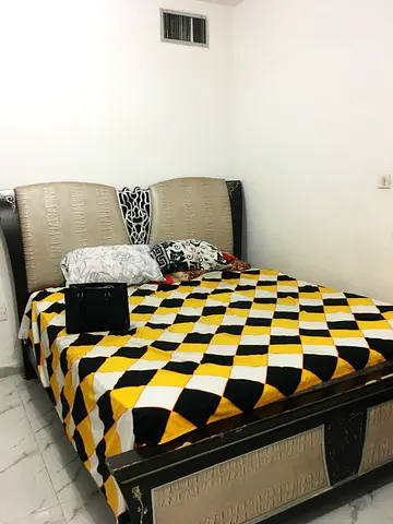 Daily,weekly Master bedroom furnished in hamdan street for couple,family,ladies,executives