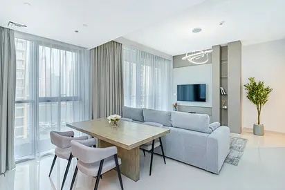 Huge Lux Seaview flat with private beach/pool/gym