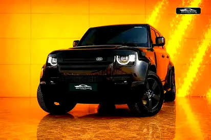 Land Rover Defender 110 2024 GCC specs for 4,586.00 AED monthly