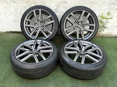 Original Lexus ISF 18” wheels and tyres