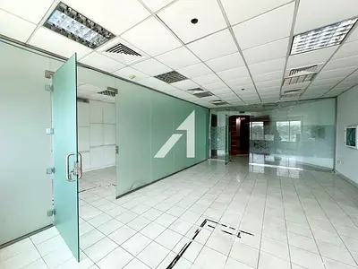 Facing SZR | Close to Metro | Ready Fitted Office