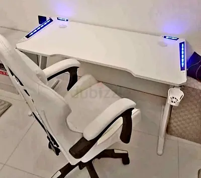 White gaming/office desk with LED cup holders — good condition