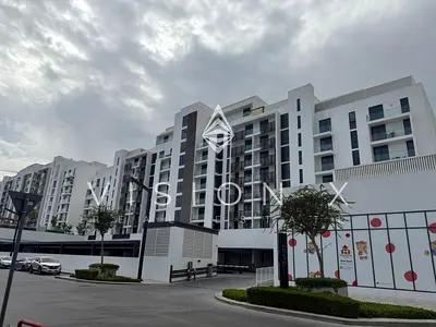 Elegant Interiors | Great Views | Ready Apartment
