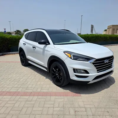 Hyundai tucson 2019 full option very clean