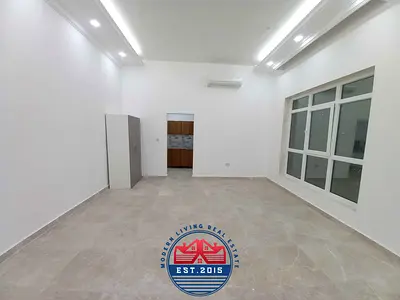Sunlight Beautiful Studio With Wardrobes & Ground Floor Mbz