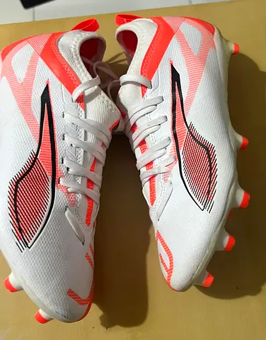 Puma football shoes size EUR 38 (ultra 5 match) new