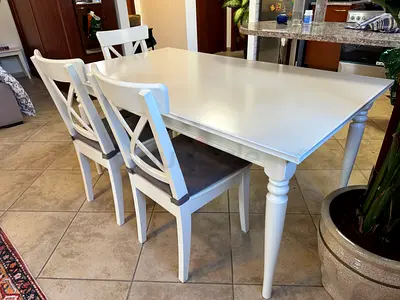 Free Dining Table + 4 chairs