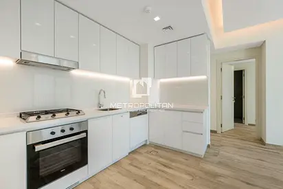 High Floor | Unfurnished | Vacant end of September