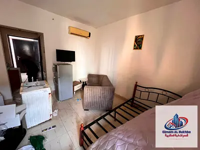 بالقرب من الكورنيش استوديو بمطبخ منفصل تكييف سبيلد وغاز مركزى صيانة على المالك مع تسهيلات فى السداد موقع ممتاز كل الخدمات حولك