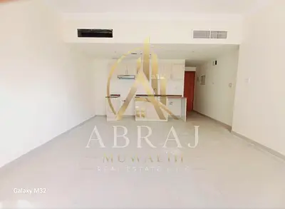 Studio apartment with wardrobes front of Sahara centre near to Dubai border