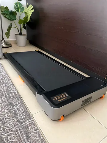 Walking Pad Compact treadmill - light use, good condition
