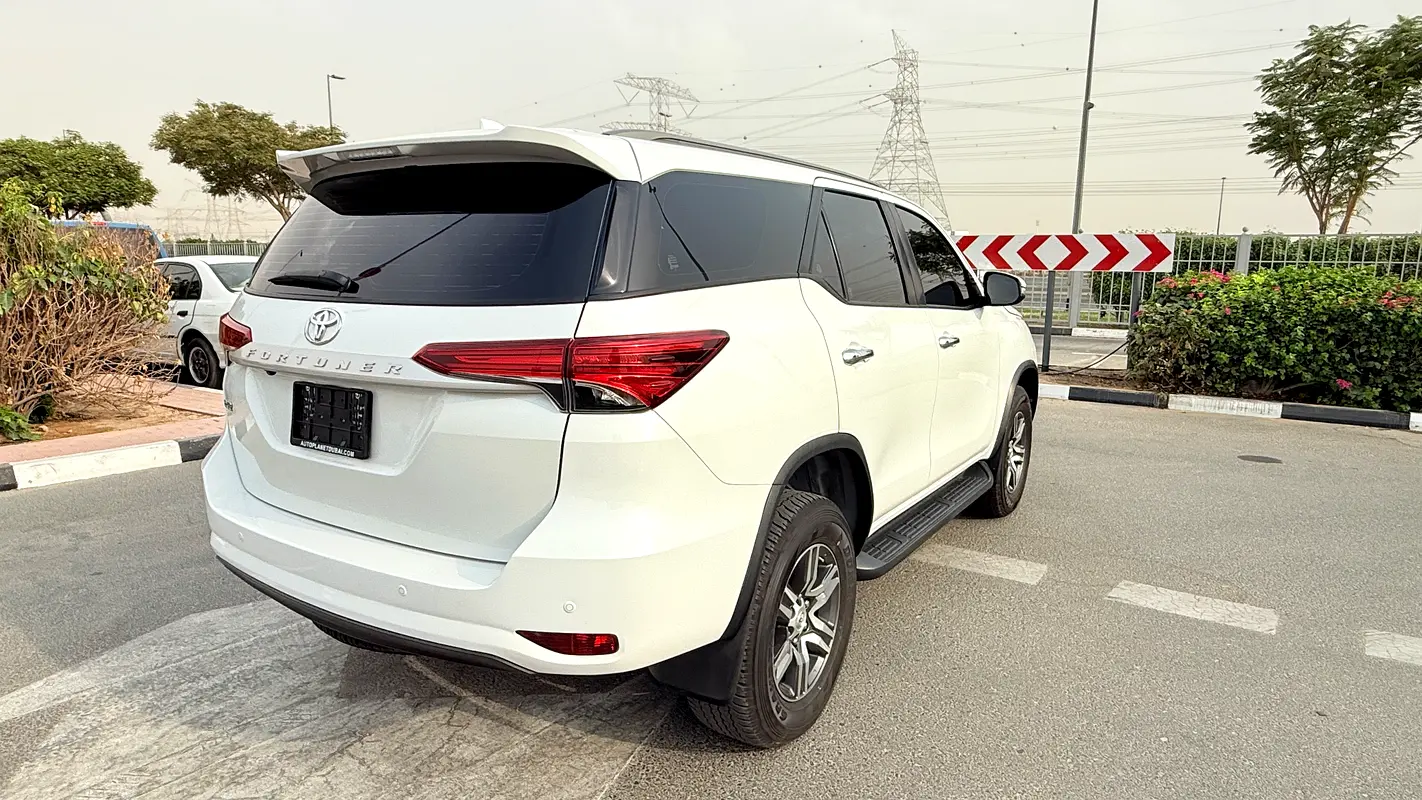 Toyota Fortuner 2023