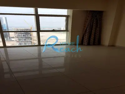 Spacious Apt | Ready to move in | Canal View