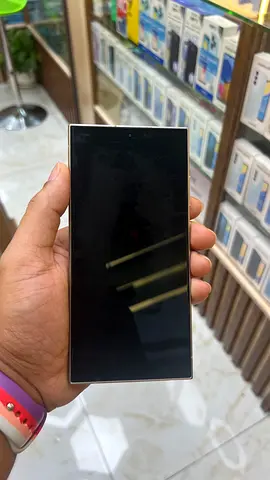 Samsung s24 ultra-512 gb , dual physical ssmartphone - used, good screen, booting issue (see photos)