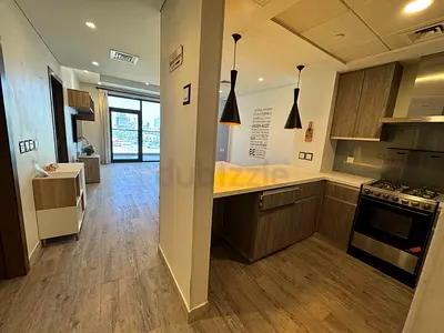 No commission / 1 BR With Study Room / Spacious
