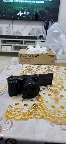 Sony ZV-E10 mirrorless camera with 16-50mm kit lens - used