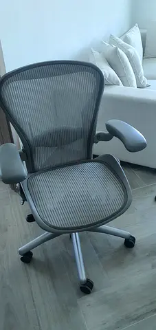Herman Miller Areon Classic Chairs For Selling