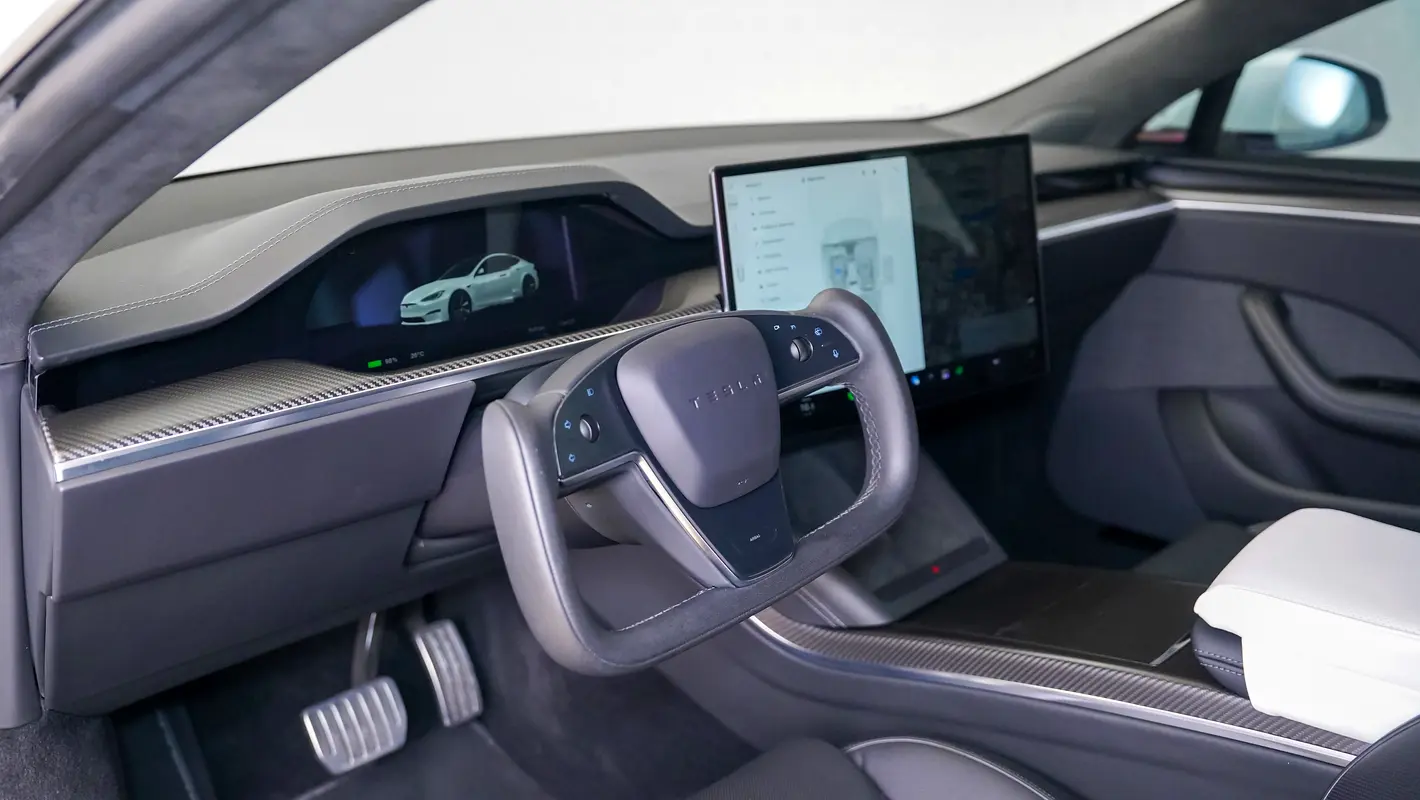 Tesla Model S 2023