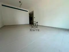 Spacious 2 BR + Store | Vacant | Prime Location