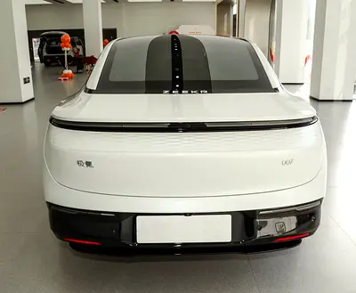 2024 Zeekr 007 照片 3