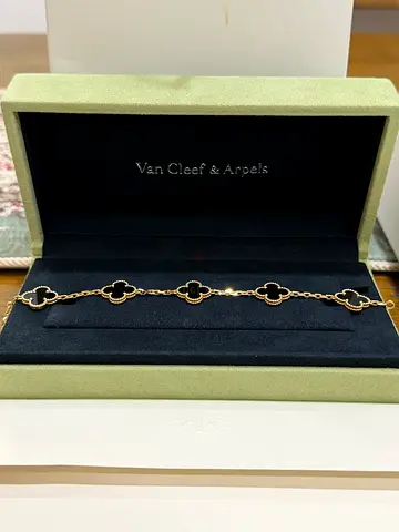 Van Cleef Alhambra 5 Motifs Bracelet