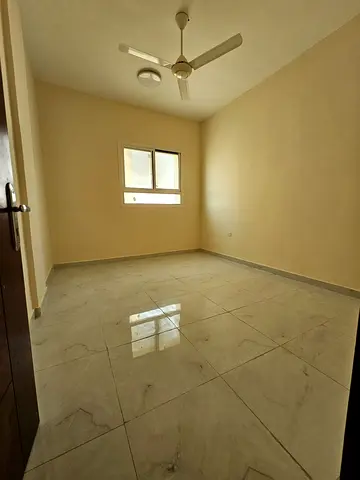 🏡 للإيجار السنوي | العالية – عجمان ✨ 3 غرف وصالة 🛁 2 حمام 🌅 بلكونة 📍 موقع مميز قريب من جميع الخدمات ومخرج دبي 💰 الإيجار: 40,000 درهم سنويًا 💳 ال