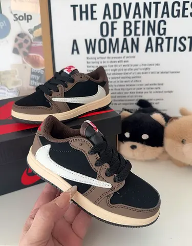 Kids low-top sneakers in black, brown and cream