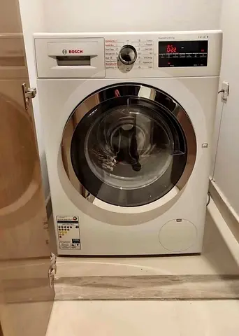 Bosch series 6.  2in1 washing machine digital new model 8/5 kg
