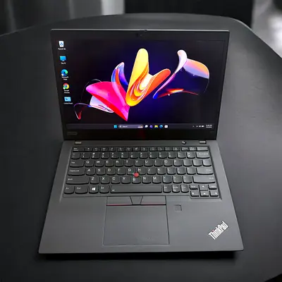 lenovo Thinkpad X1 Carbon 14-Inch Full HD Display, Intel Core i5| 10th Gen| 8 GB RAM| 256 GB SSD.