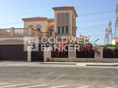 Internal | Huge Plot | Directly on Central Park