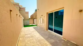 Spacious 4BR Villa for Rent | Private Roof | Prime Location | Mohammed Bin Zayed City