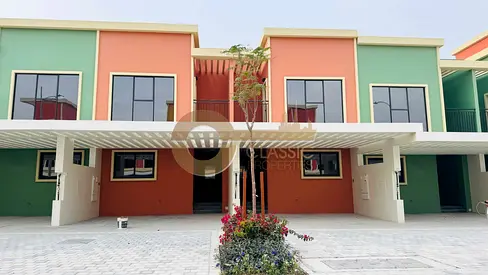 SINGLE ROW | OPPOSITE TO LAGOON | FAMILY LIVING