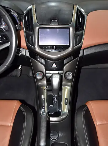 2017 Chevrolet CRUZE — миниатюра 15