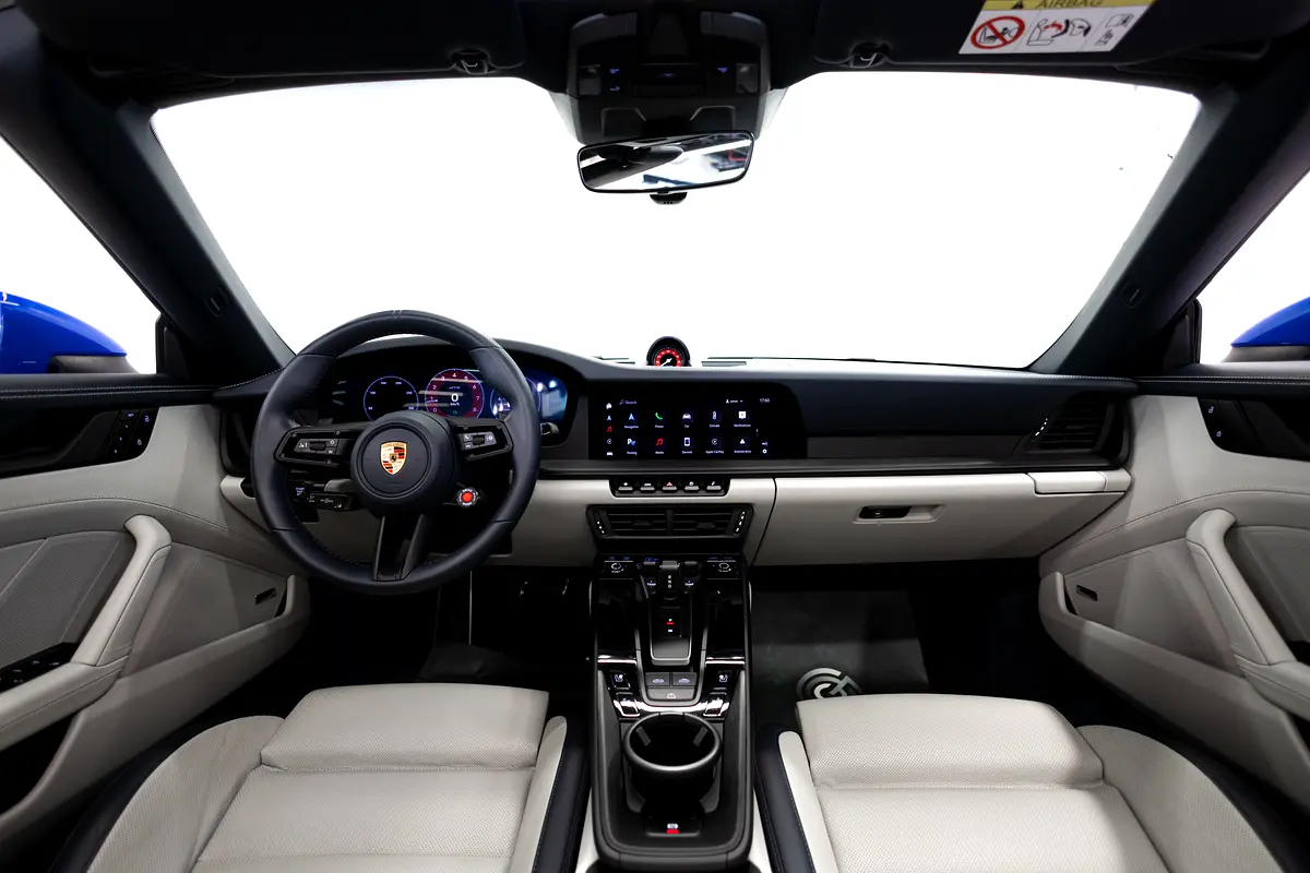Porsche 911 2025