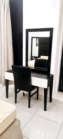 King-size bedroom set: bed frame with padded headboard, 2 side tables and dressing table and Mattres