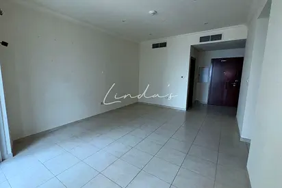 4 cheques option | High Floor | Unfurnished