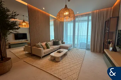 Rare to Market | Renovated | Sea View