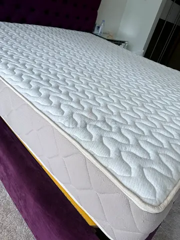 Home centre mattress almost new 200 / 180 cm