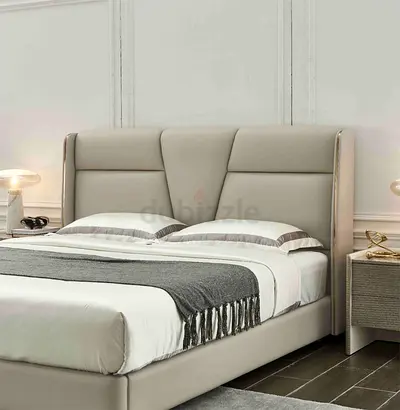 Modern upholstered queen bed with padded headboard (beige)